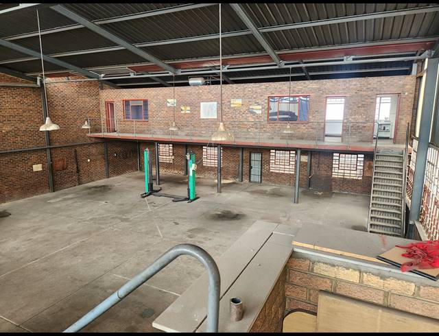 600M² WAREHOUSE TO LET IN DELVILLE